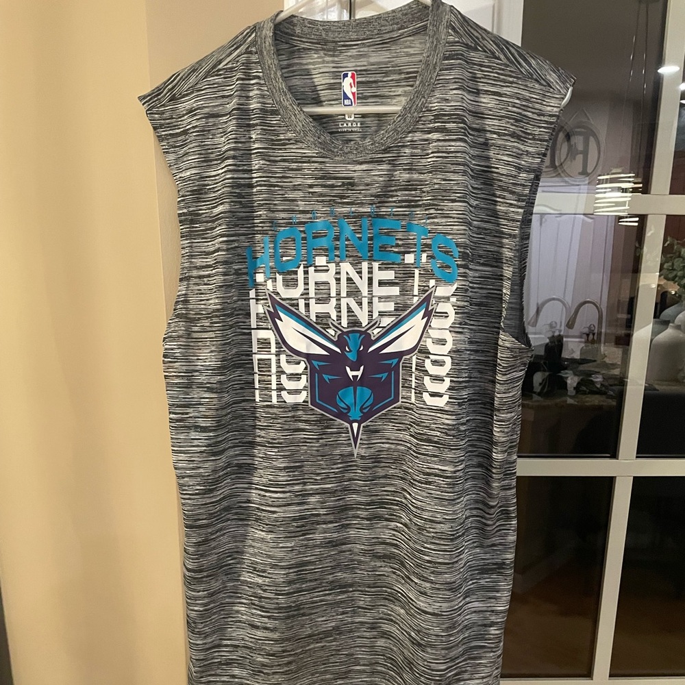 Charlotte Hornets Basketball Sleeveless Shirt Large New Without Tags